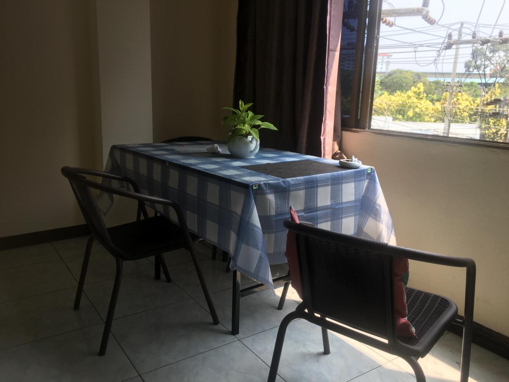 Gung Domitory Hostel Патая Екстериор снимка